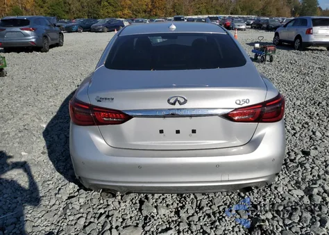 2018 Infiniti Q50 Luxe z USA, uszkodzony, nr VIN JN1EV7APXJM351250